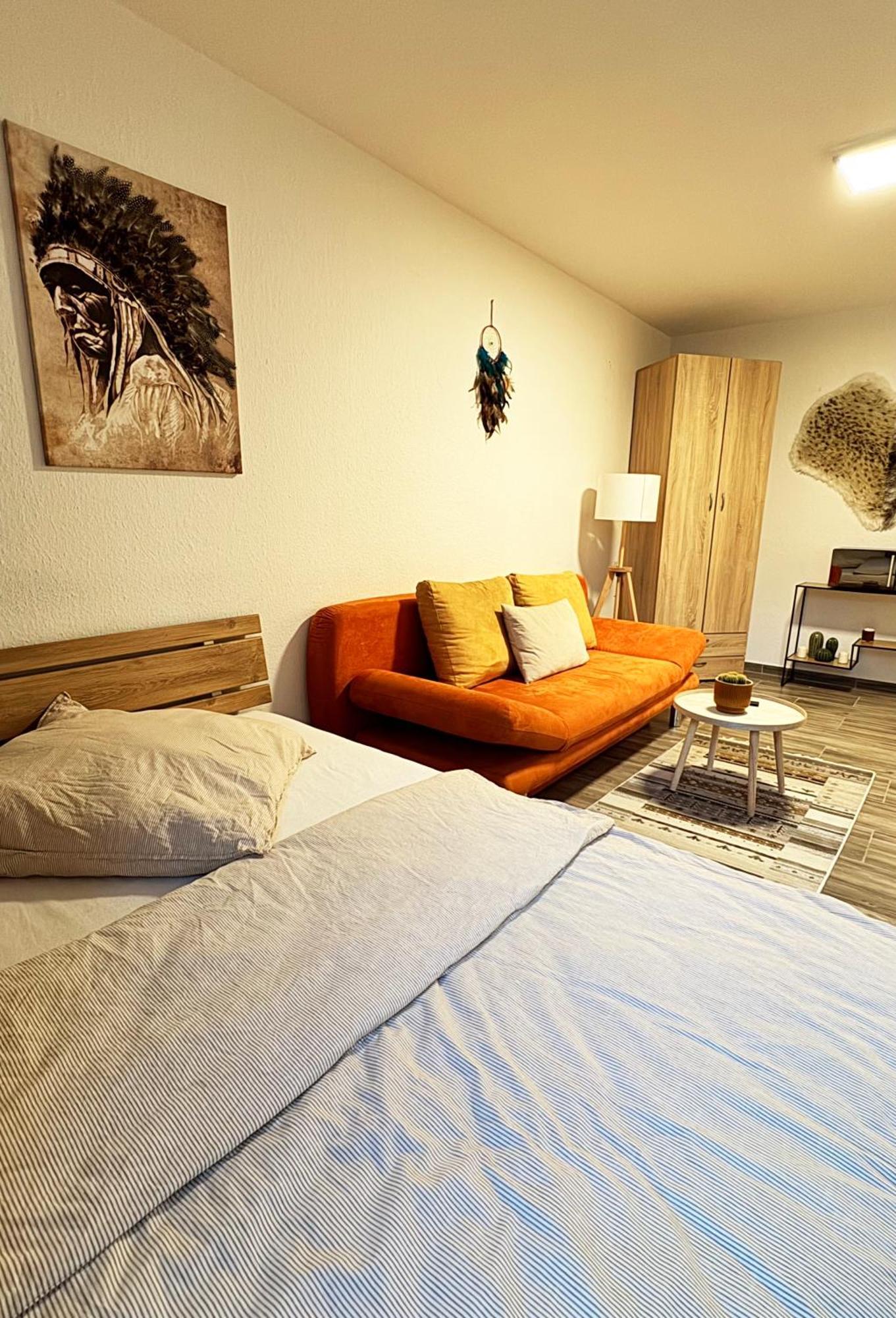Naehe Uni Campus Inklusive Parkplatz Boho-suite By Rentigo - Perfekt Fuer Einen Aufenthalt In Zentrumnaehe! Saarbruecken